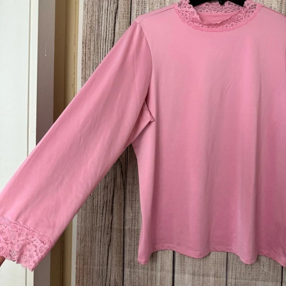 Susan Graver Women’s pink lace tops size 1X - Picture 2 of 8